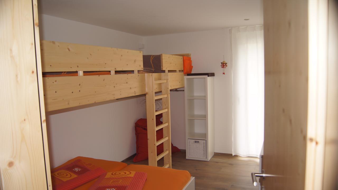 Haus Baracca Apartment Vella Екстериор снимка