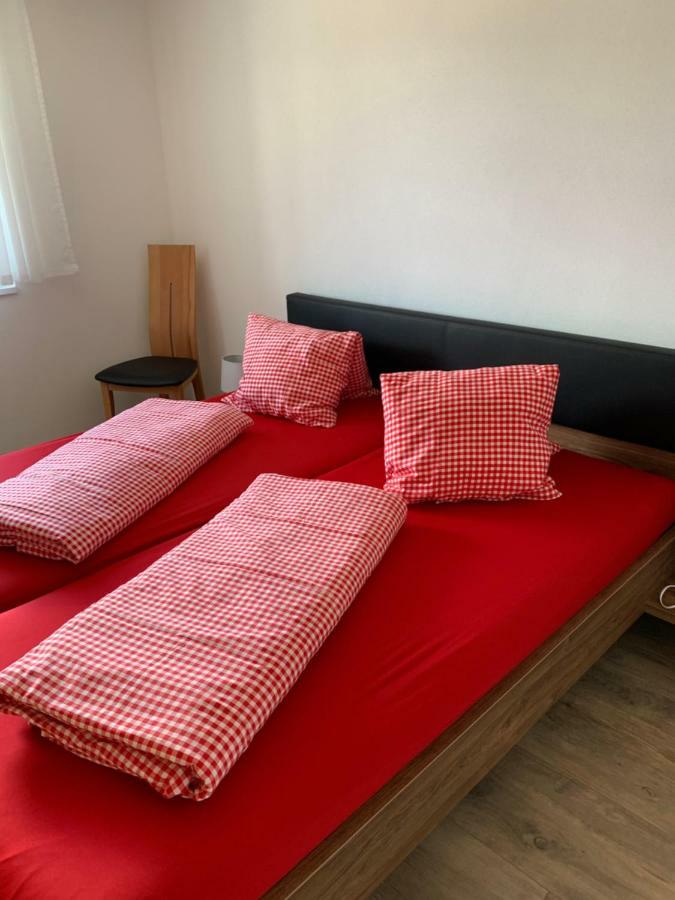 Haus Baracca Apartment Vella Екстериор снимка