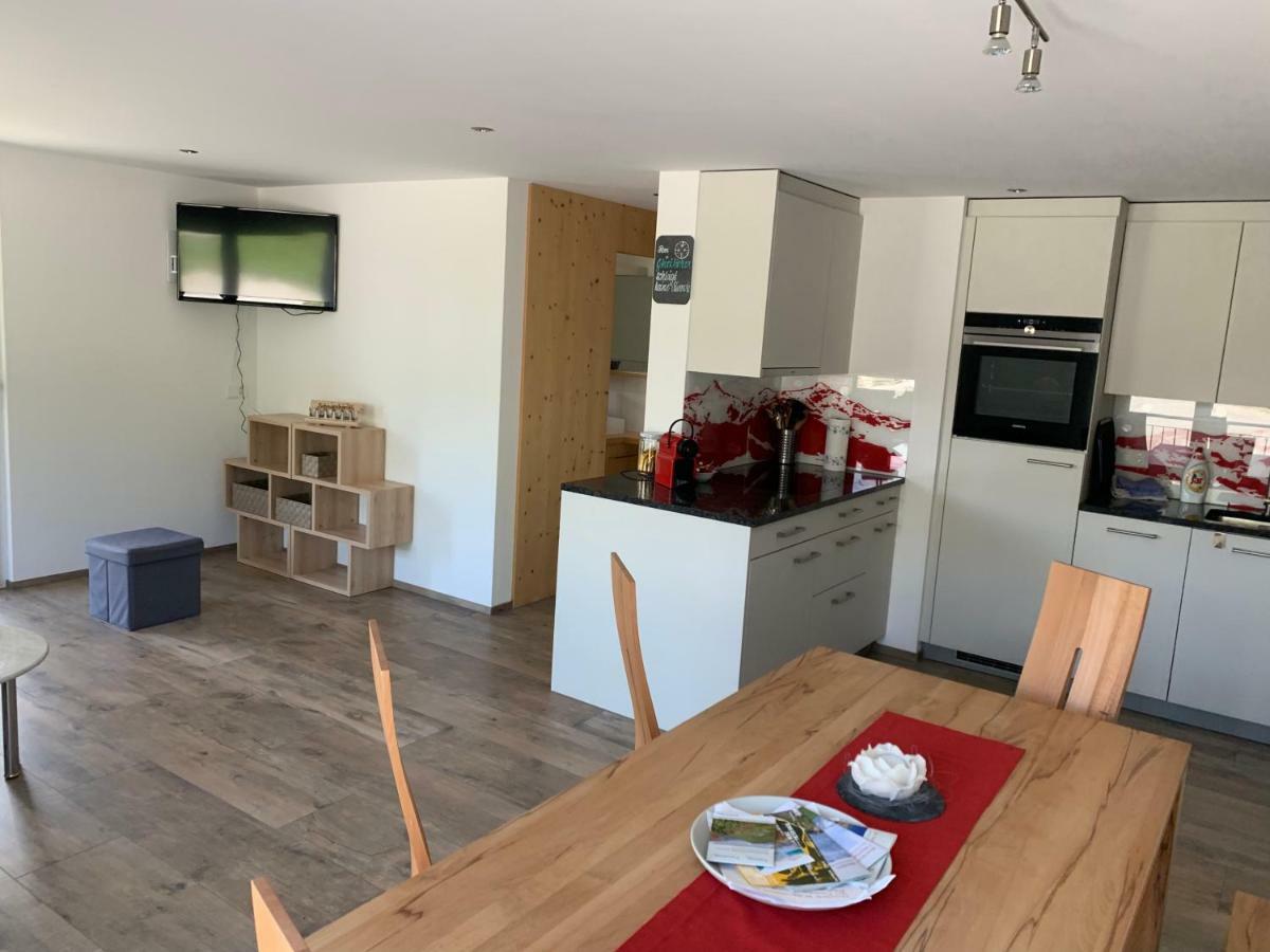 Haus Baracca Apartment Vella Екстериор снимка
